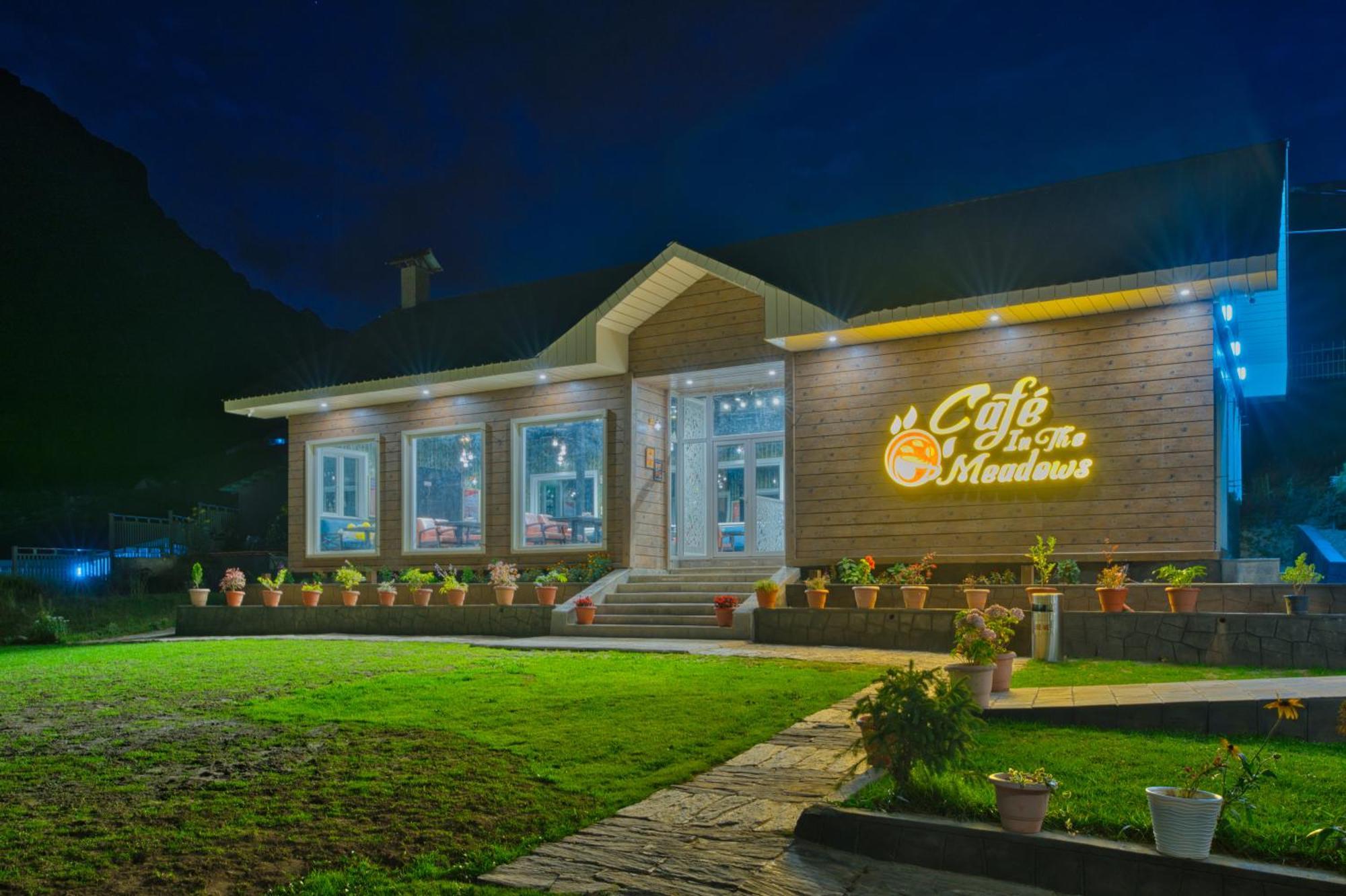 Golden Meadows Hotels & Resorts Sonāmarg Εξωτερικό φωτογραφία