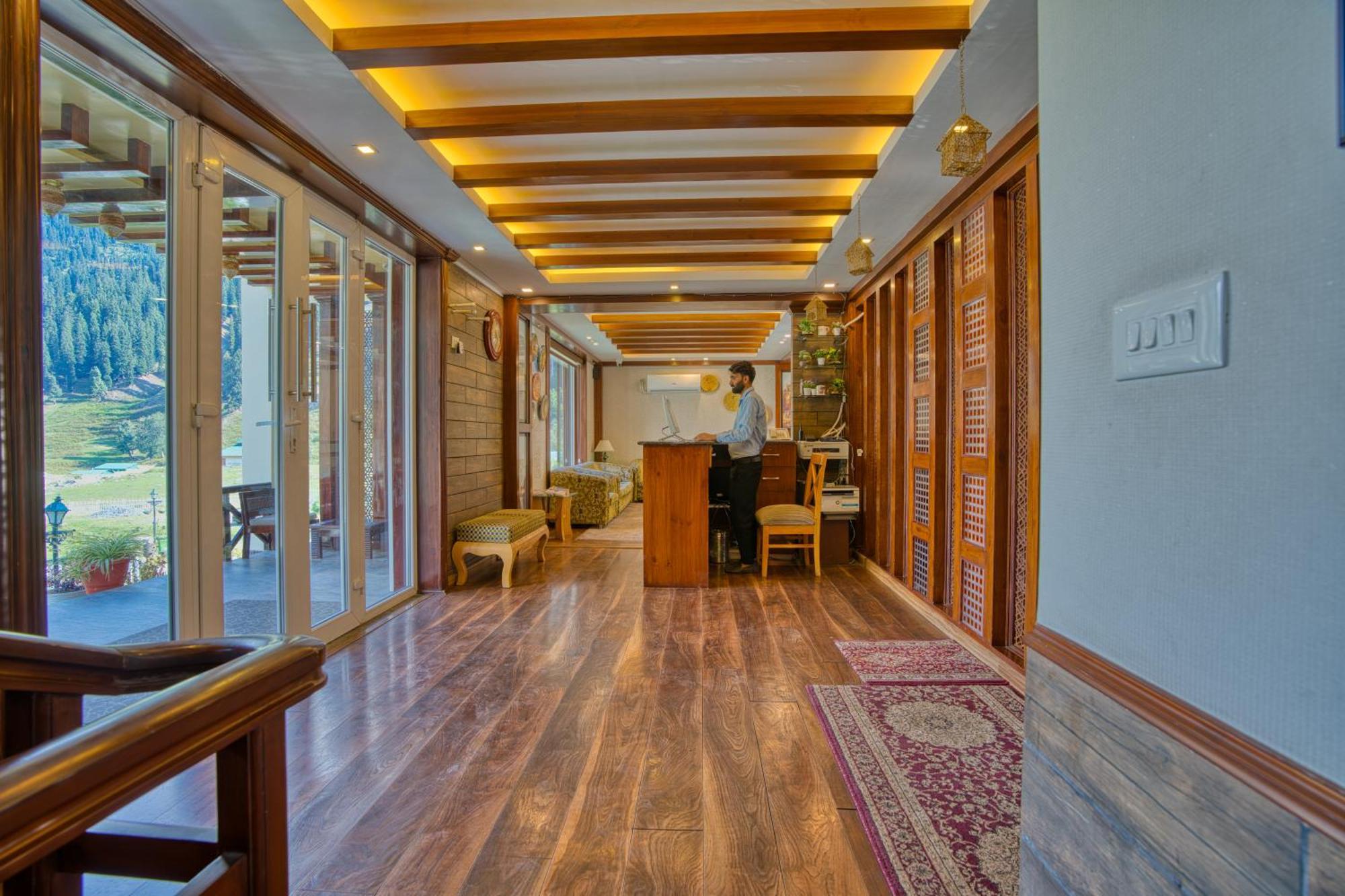 Golden Meadows Hotels & Resorts Sonāmarg Εξωτερικό φωτογραφία